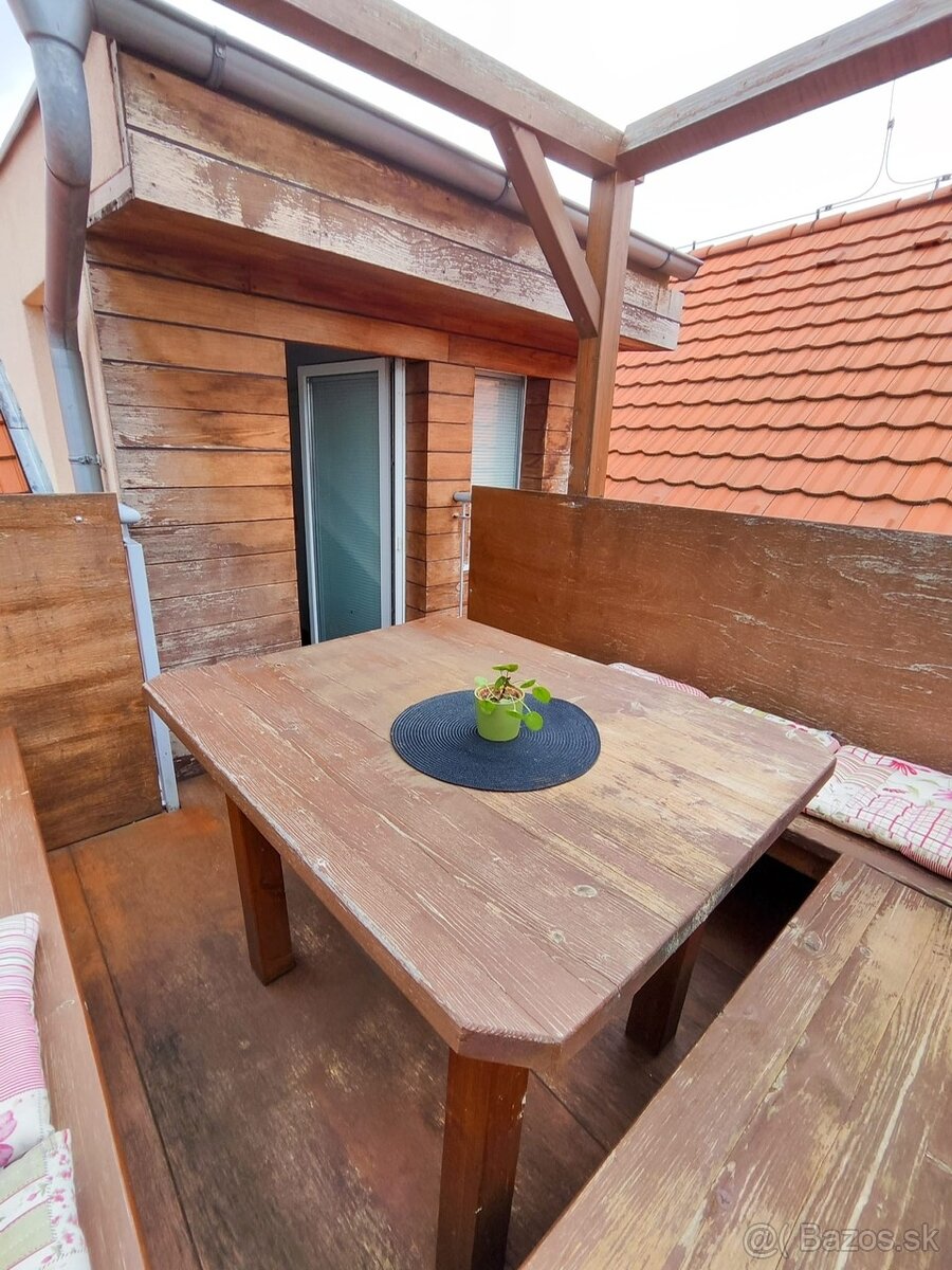 Predaj priestranný, klimatizovaný, mezonetový 3 izb. byt - 2