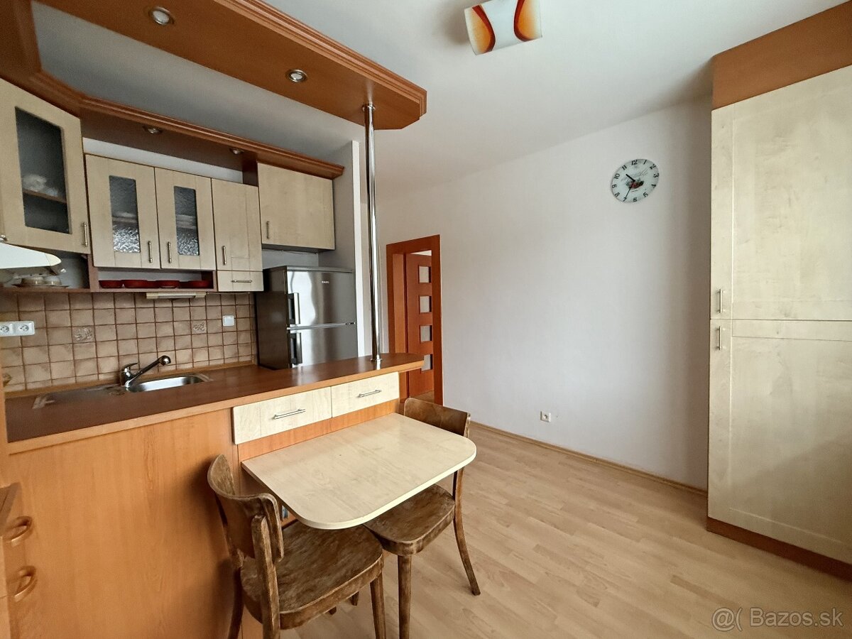 Prenájom 1 izbového bytu 40 m2, Martin centrum - 2