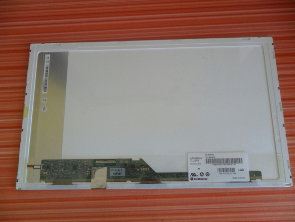 predám 15,6" Led displej pre notebooky Samsung , DELL ... - 2