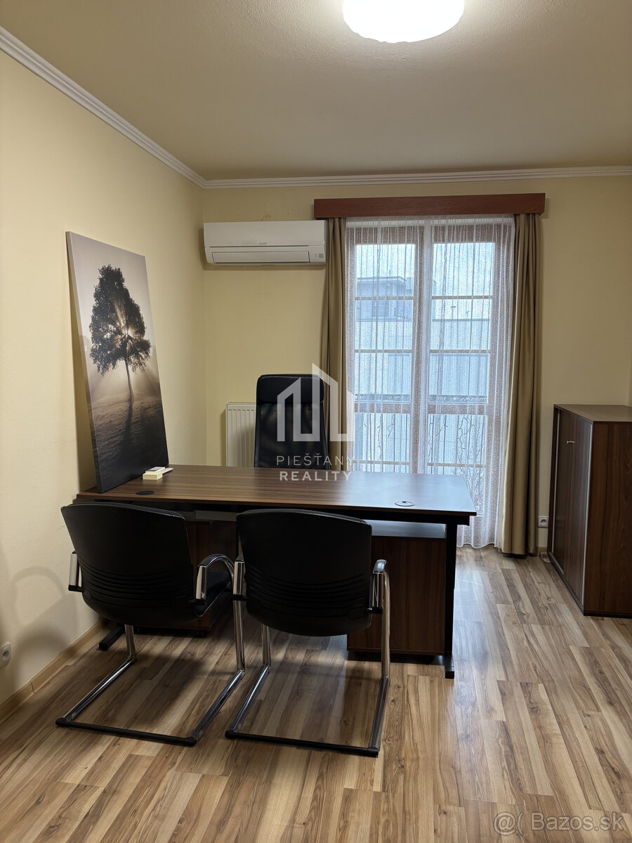 Prenájom obchodno/kancelárskeho priestoru s parkovaním v cen - 2