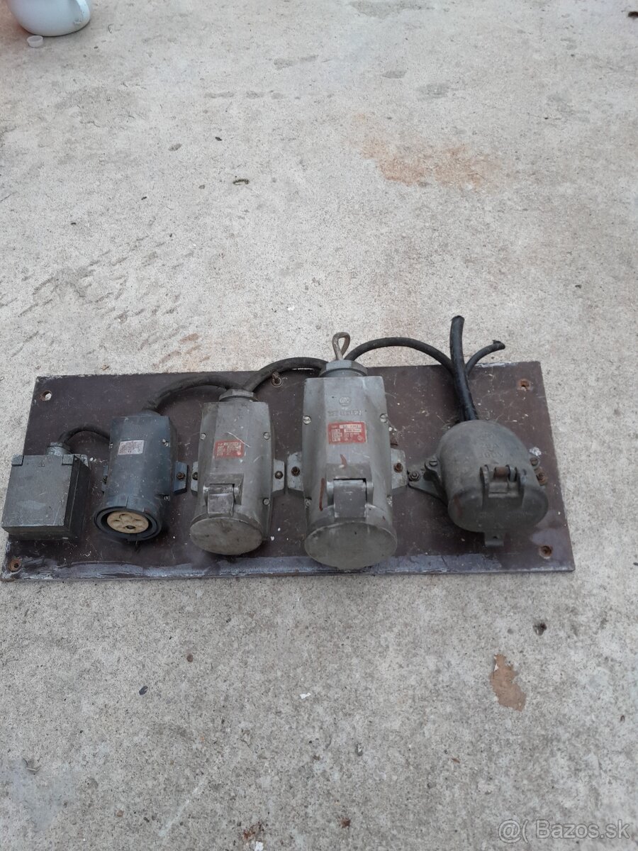 Predám stavebný zásvukový rozvádzač. - 2