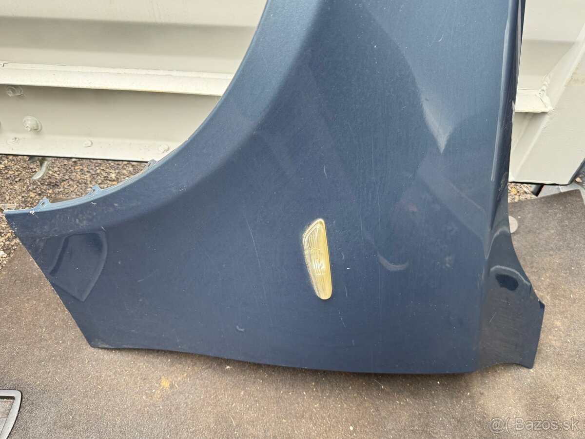 BMW E60/E61 (2004–2010) – ľavý blatník - 2