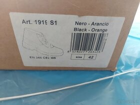 pracovná obuv č.42 - 2