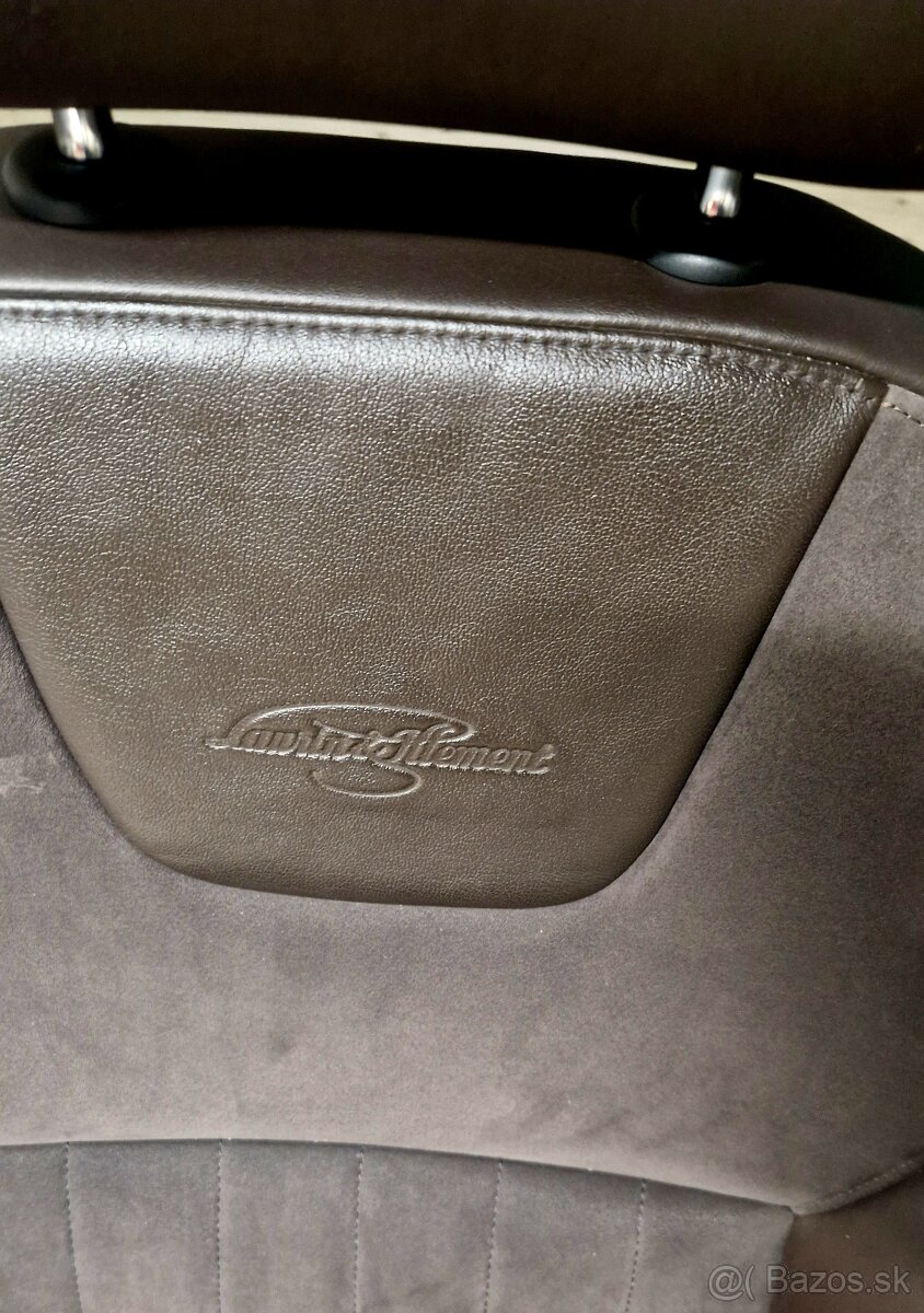 Sedačky LAURIN & KLEMENT OCTAVIA III - 2