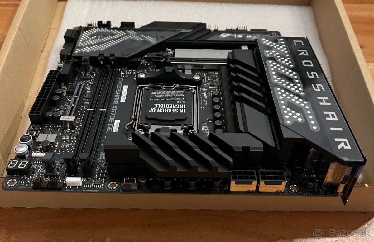 Asus ROG CROSSHAIR X670E GENE - 2
