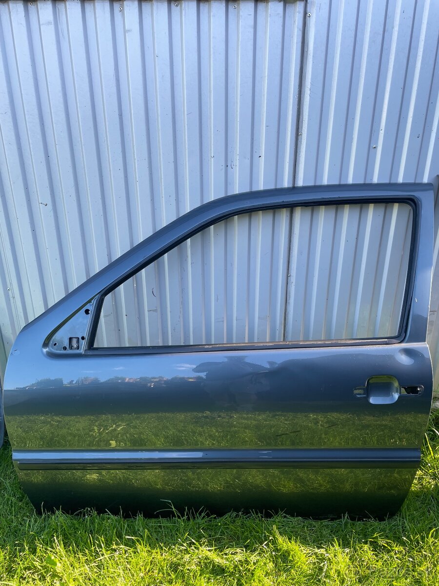 Dvere VW polo 6n2 3 dverak r.v.2000 - 2