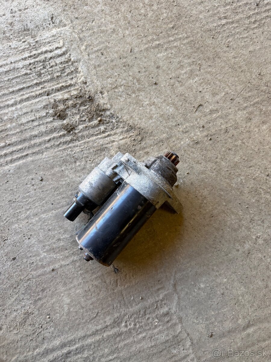 Štartér Vw Golf 1.9tdi 66/81 kw - 2