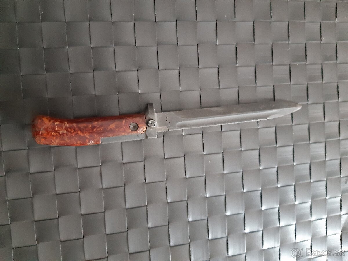 Prodám bodák, pozůstalost. - 2