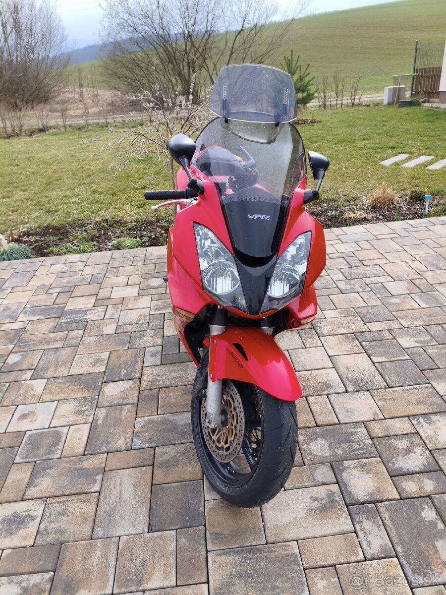 Honda VFR 800 - 2