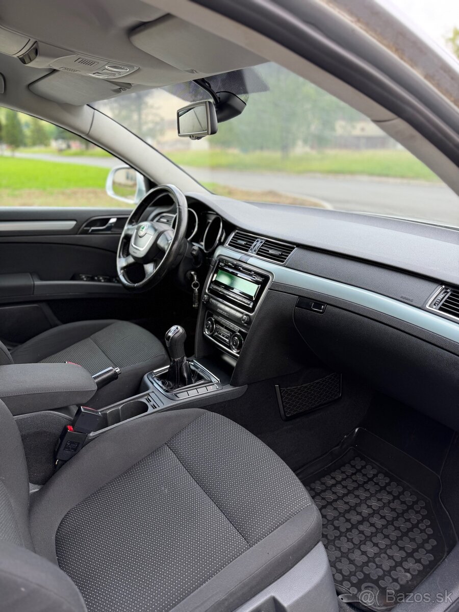 Škoda Superb 1.8 TSi - 2