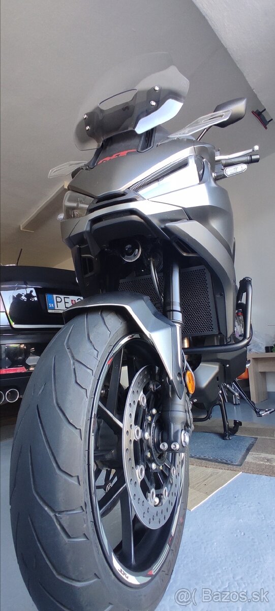 Honda NT1100 - 2