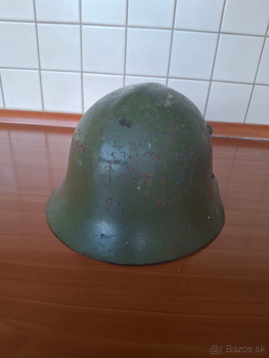 Bulharska prilba - 2