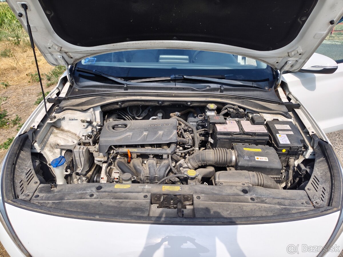 Hyundai i30, 1.4i benzín - 2