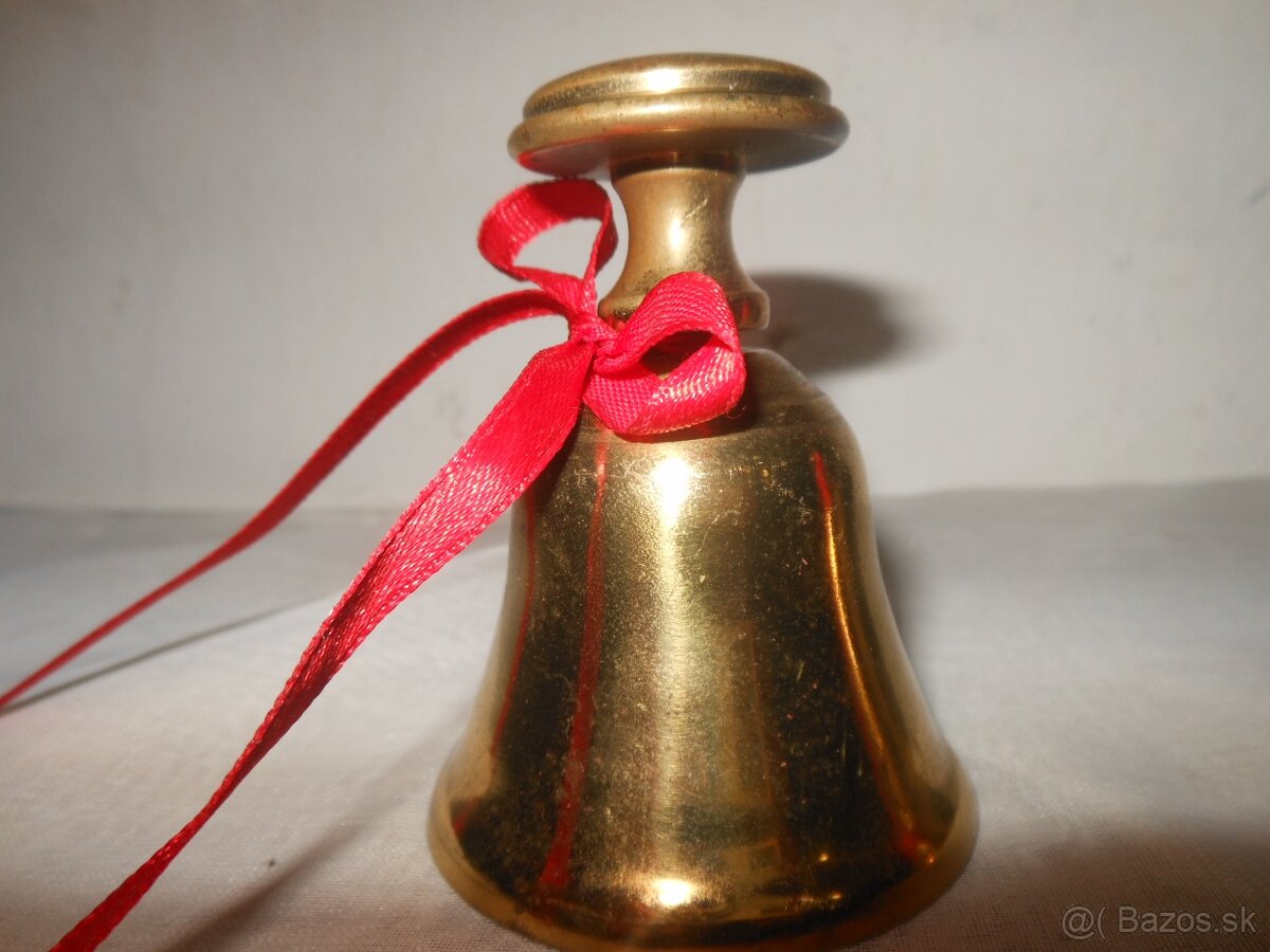 Vesselé mosadzné zvonce - 2