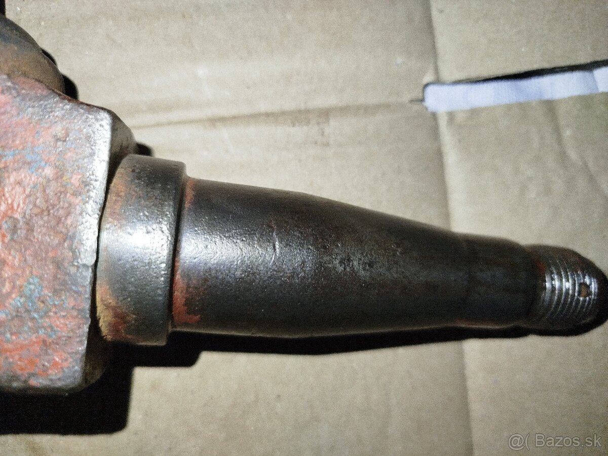 Čepi prednej nápravy Zetor 25 A - 2