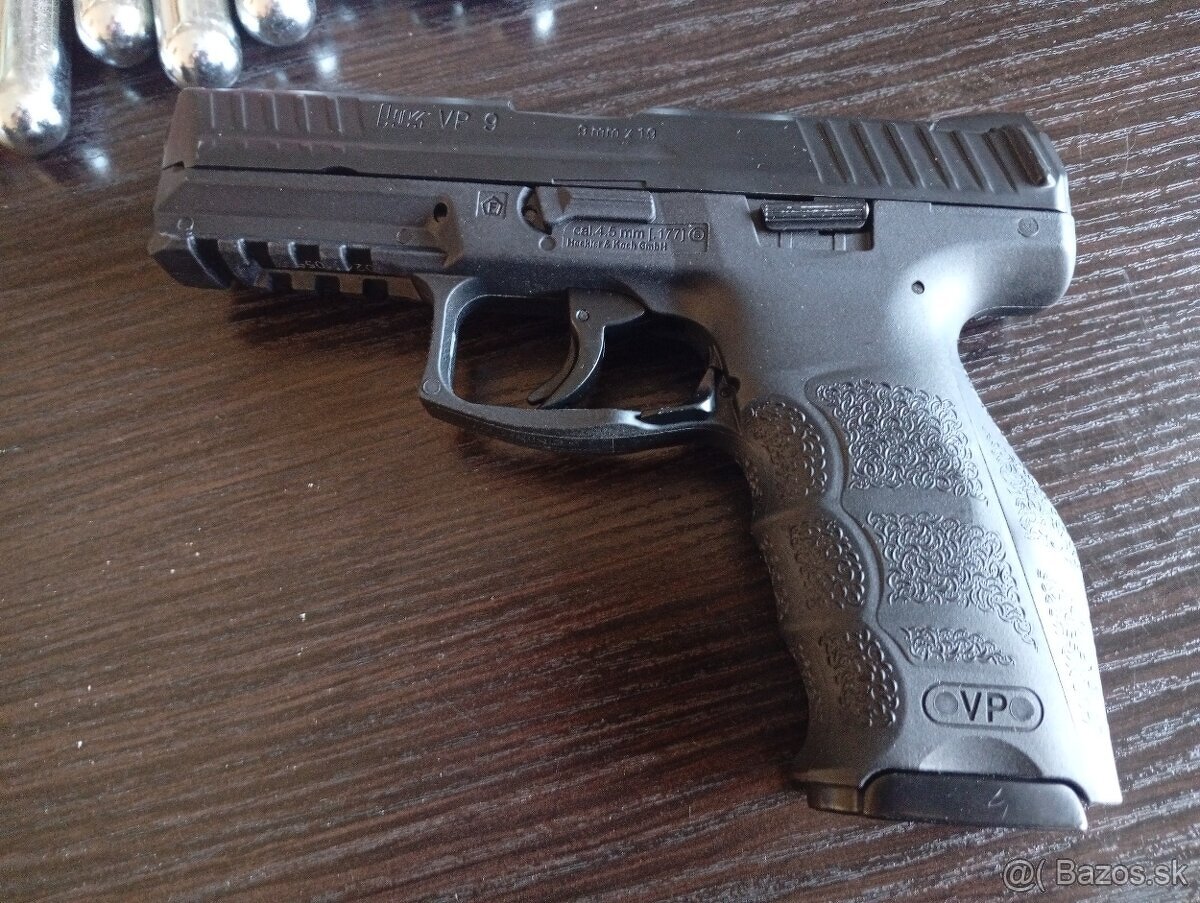 Vzduchova pisol Umaex Hckler & Koch V9 blwback - 2