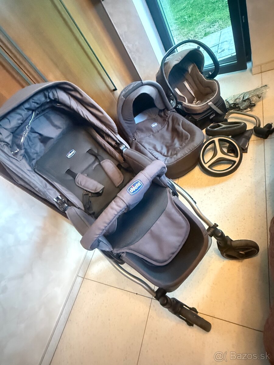 Kočiar Chicco trojkombinace - 2