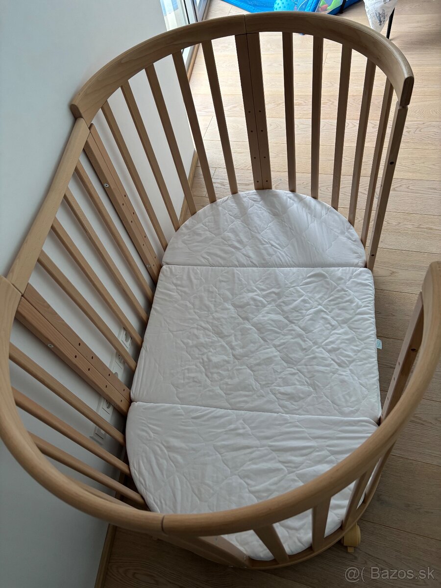 Rastúca detská postielka 4v1 - 2