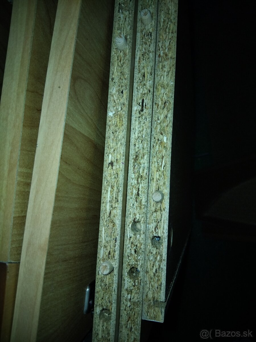 Dosky z nábytku - 2