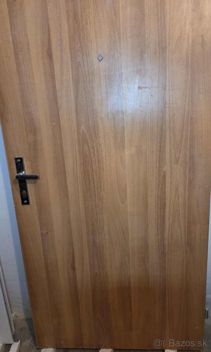 Predám bezpečnostné dvere - 2