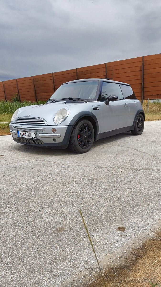 Mini Cooper R50 1.6 85kW Panorama - 2