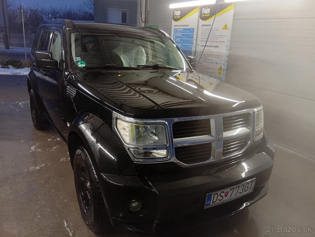 Dodge nitro - 2