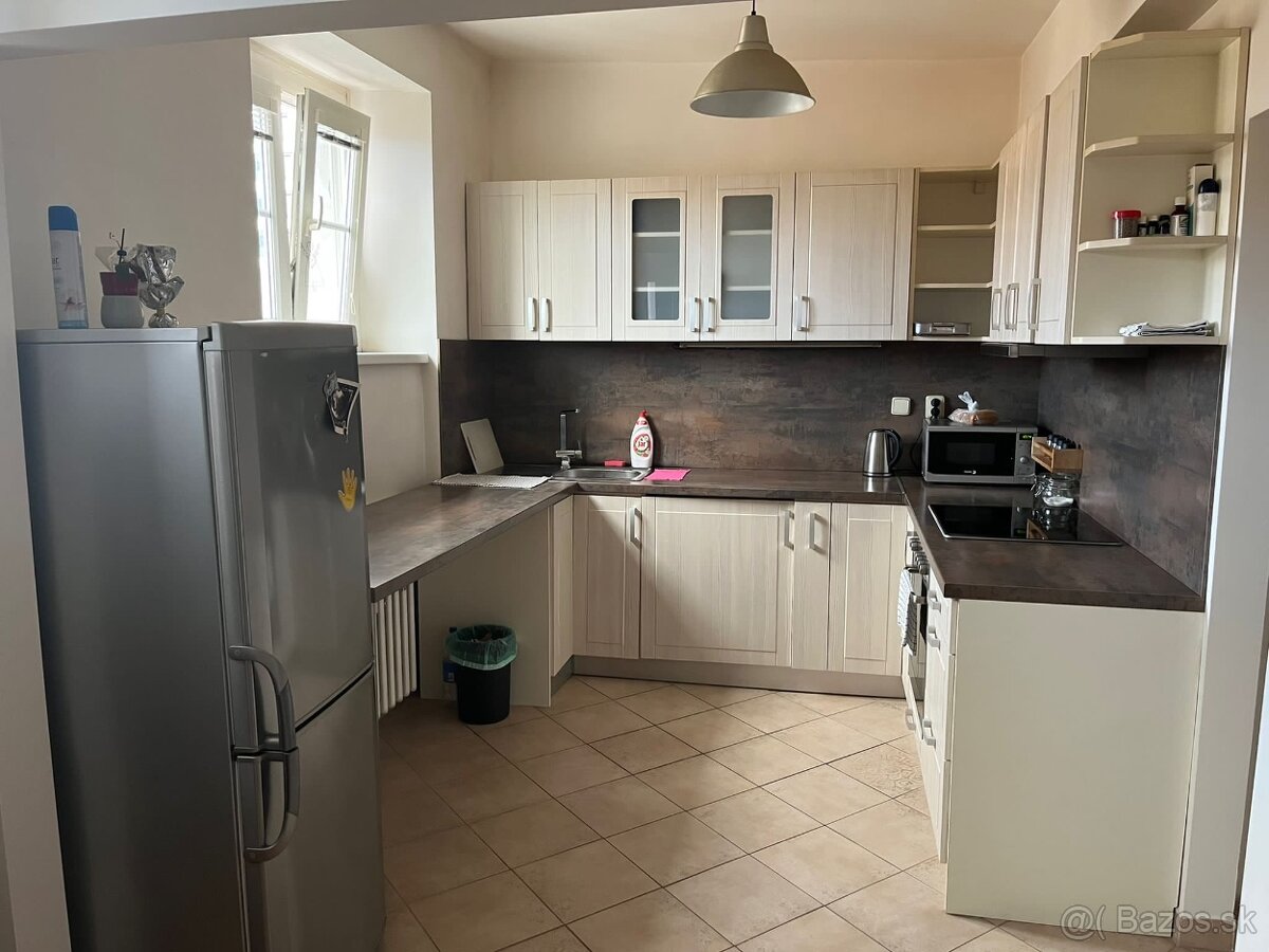 2izbovy byt na Sancovej 50 - 2