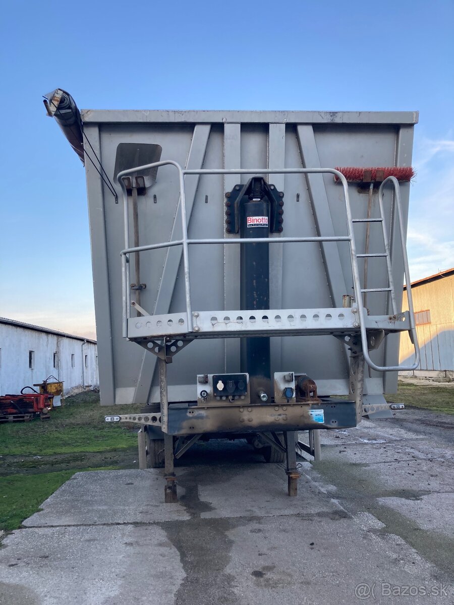 Predám sklápací náves ZASLAW 48m3 - 2