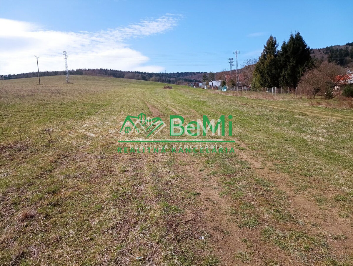 Na predaj rekreačný pozemok, so stavebným investičným potenc - 2