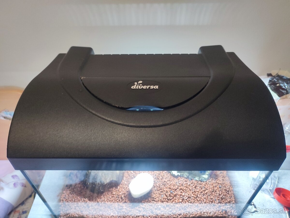 Predám 25l akvárium - 2