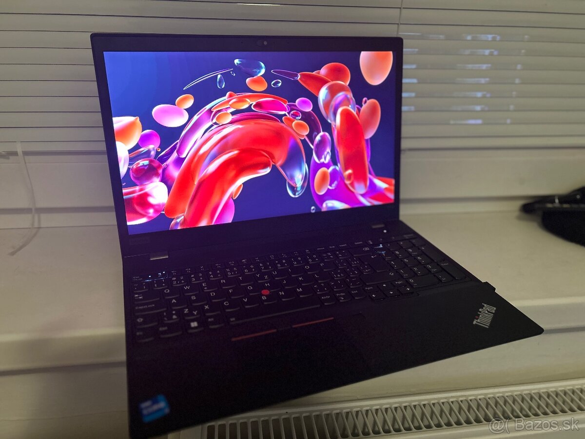 Herný notebook Lenovo ThinkPad P15s Gen2 - 2
