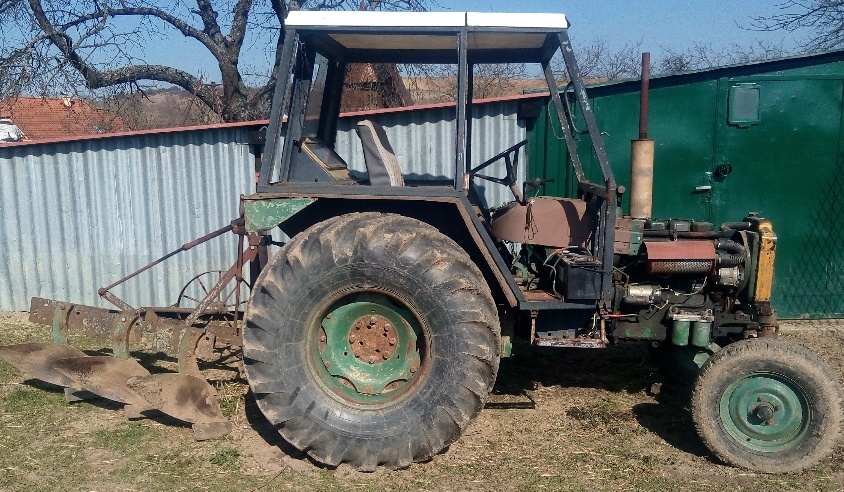 Predám traktor ZETOR stvorvalec, bez TP a ŠPZ. Traktor poj - 2