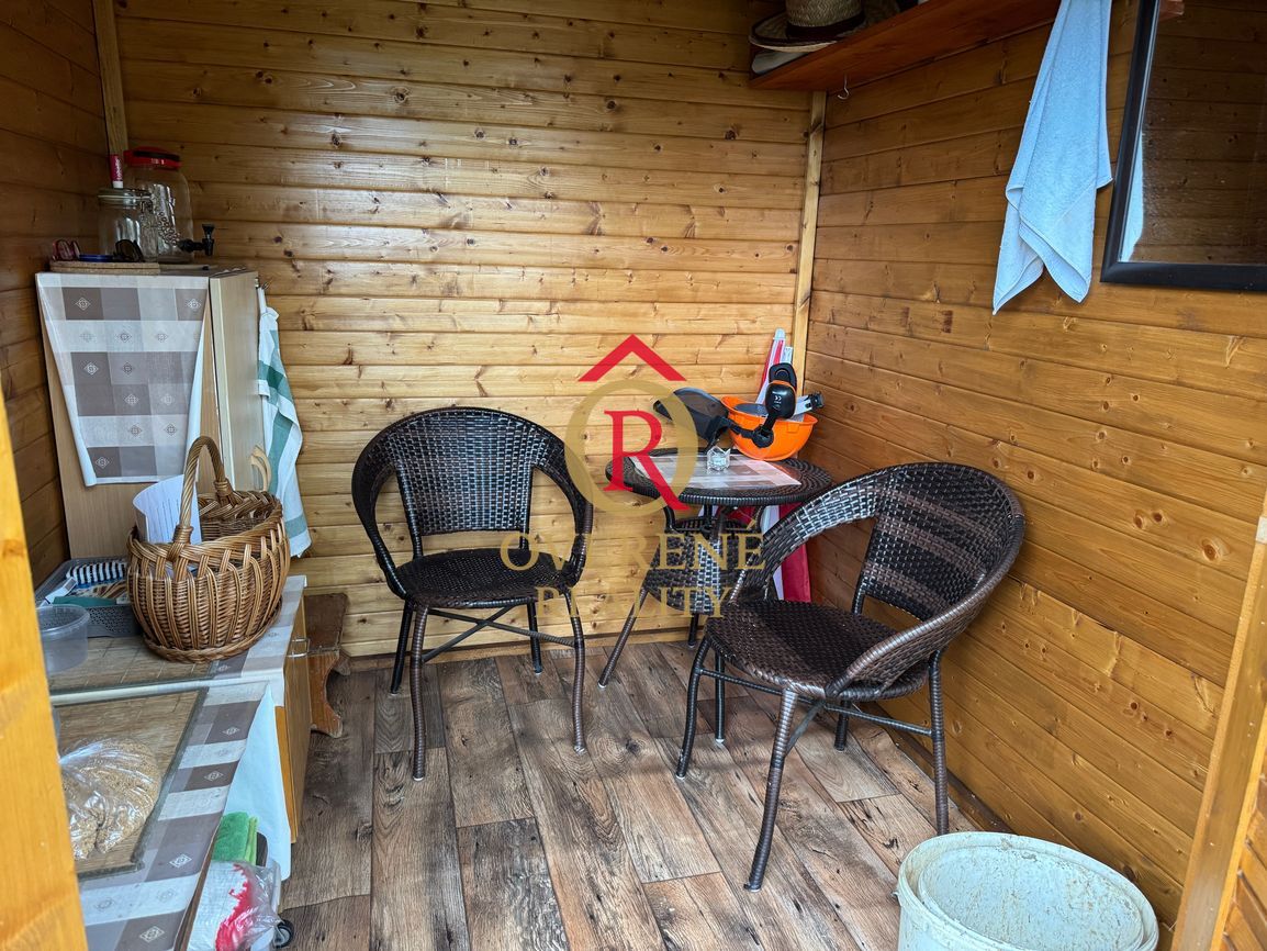 Záhrada s chatkou - 2