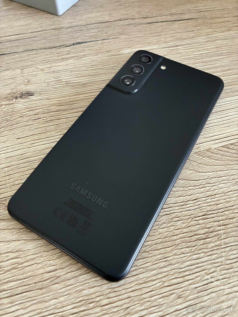 Predám Samsung Galaxy S21 FE 128gb - 2