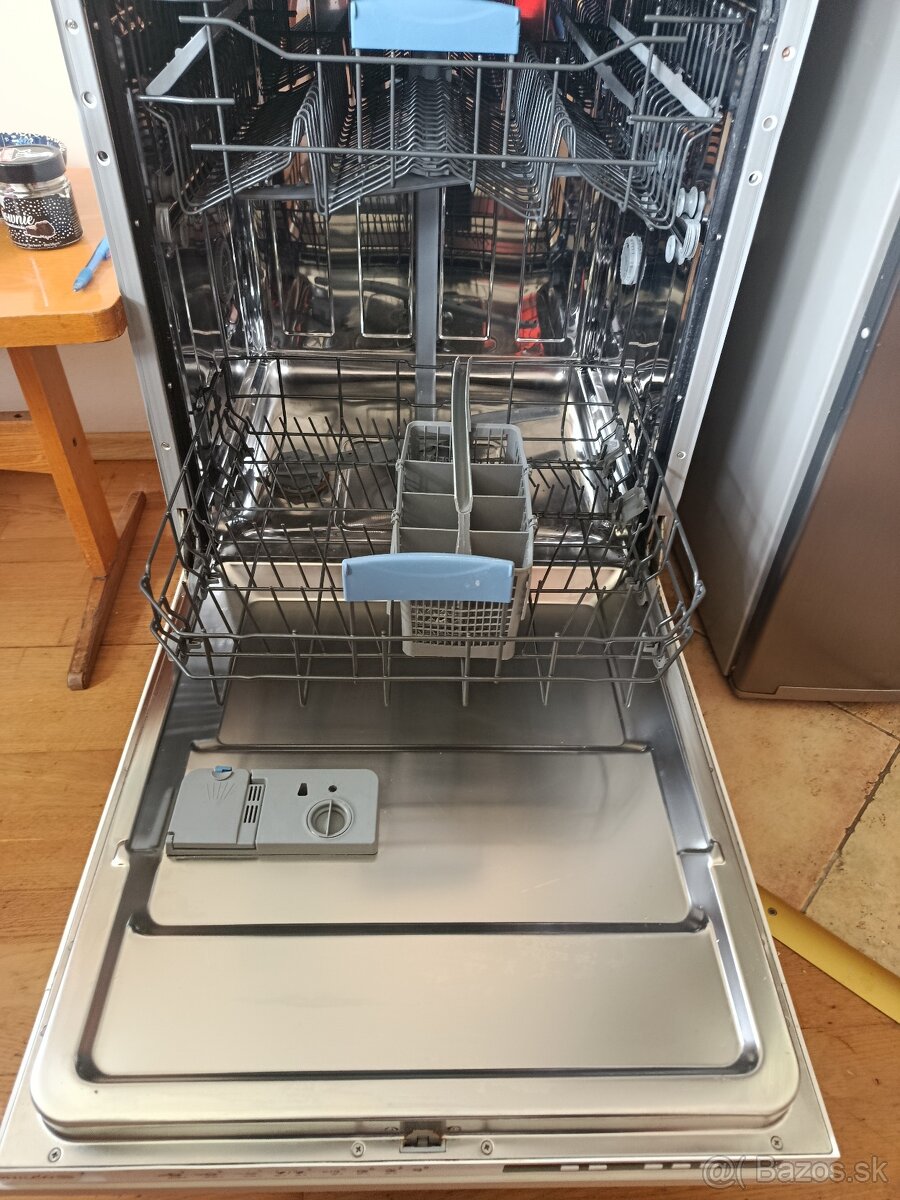 Predám vstavanú umyvačku riadu Philco - 2