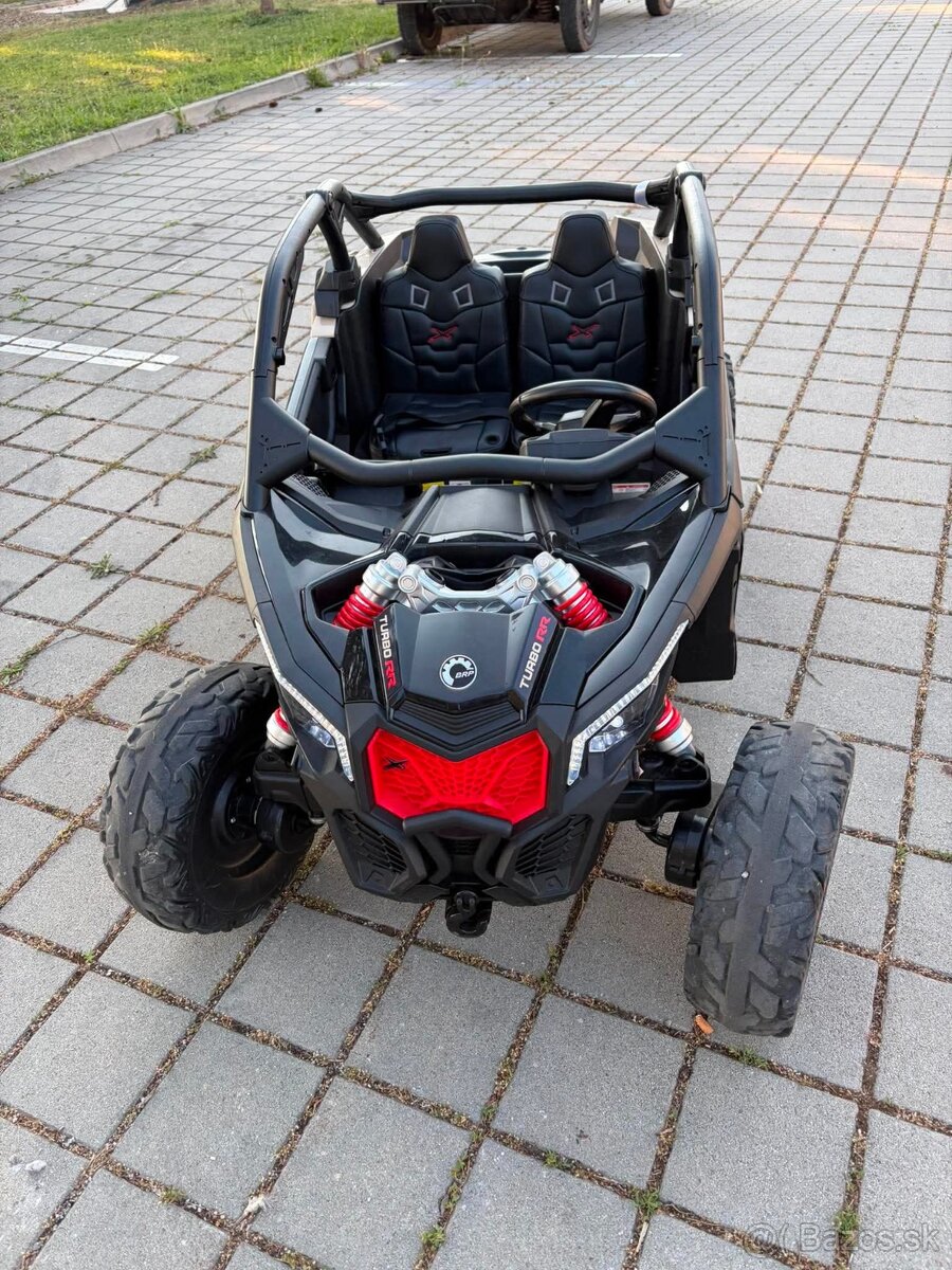 Decke elektrické auto 4x4 - 2