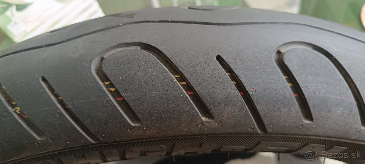 Pneu 100/90/19 - 2