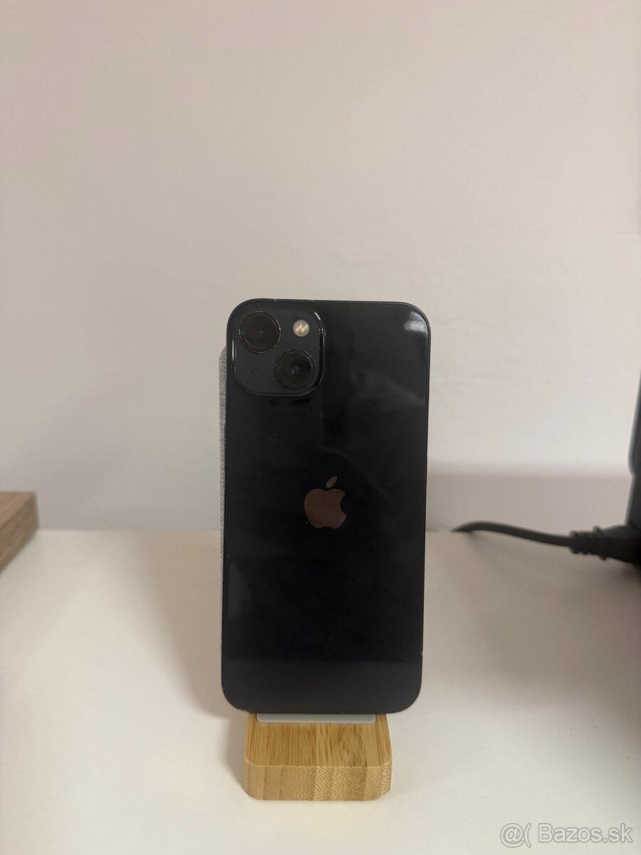iPhone 13 128 GB čierny - 2