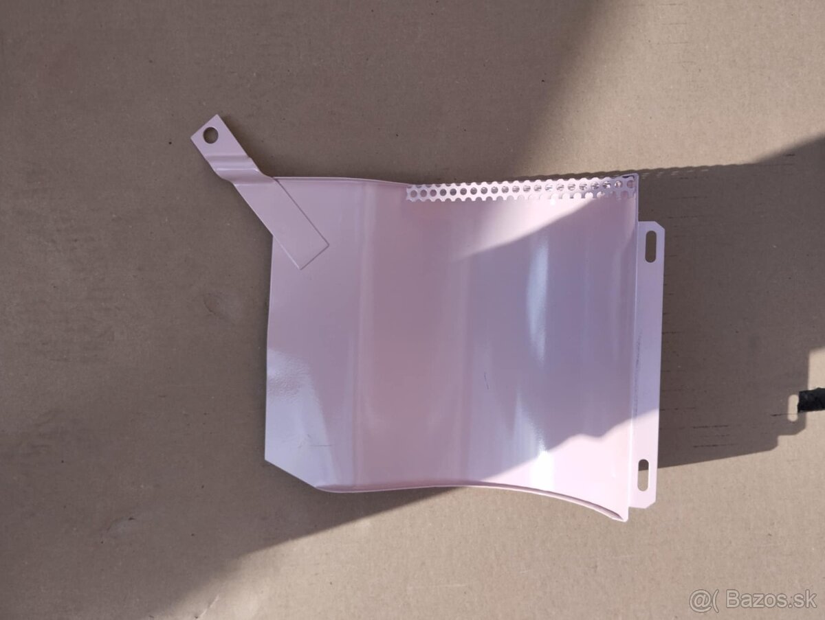 Predam kryt alternatora a radiator kurenia Zetor - 2