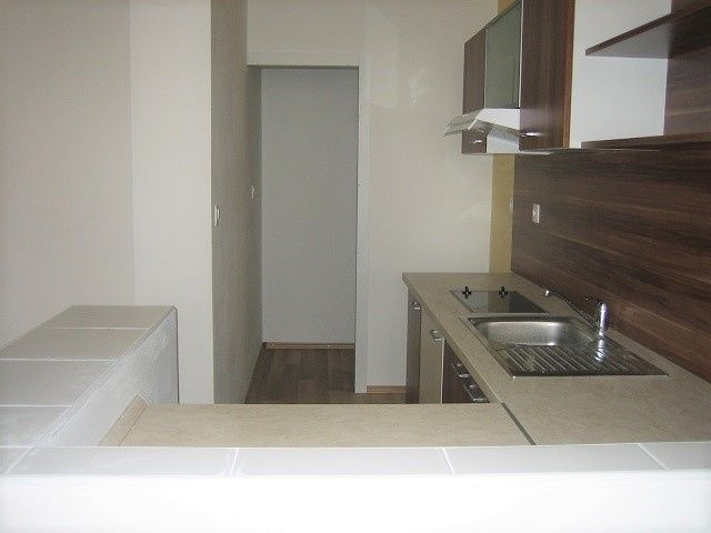 Prenájom veľkého 2 - izbového bytu Bytčická uli - 2