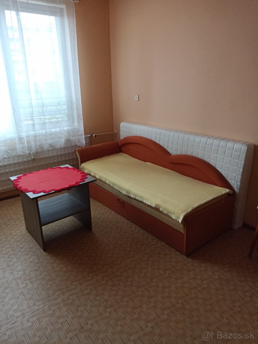 Veľká garzónka nové zamky - 2