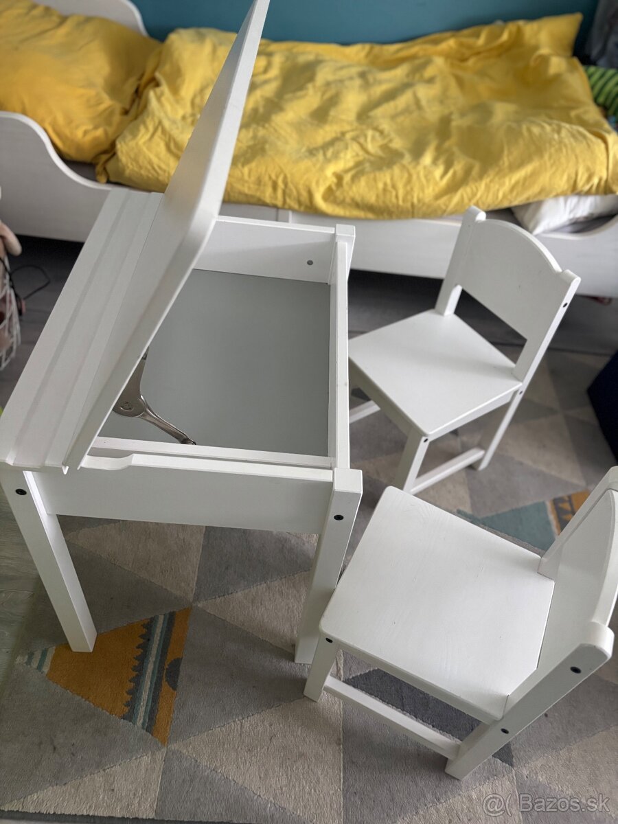 Drevený detský stolík + 2 stoličky Ikea - 2