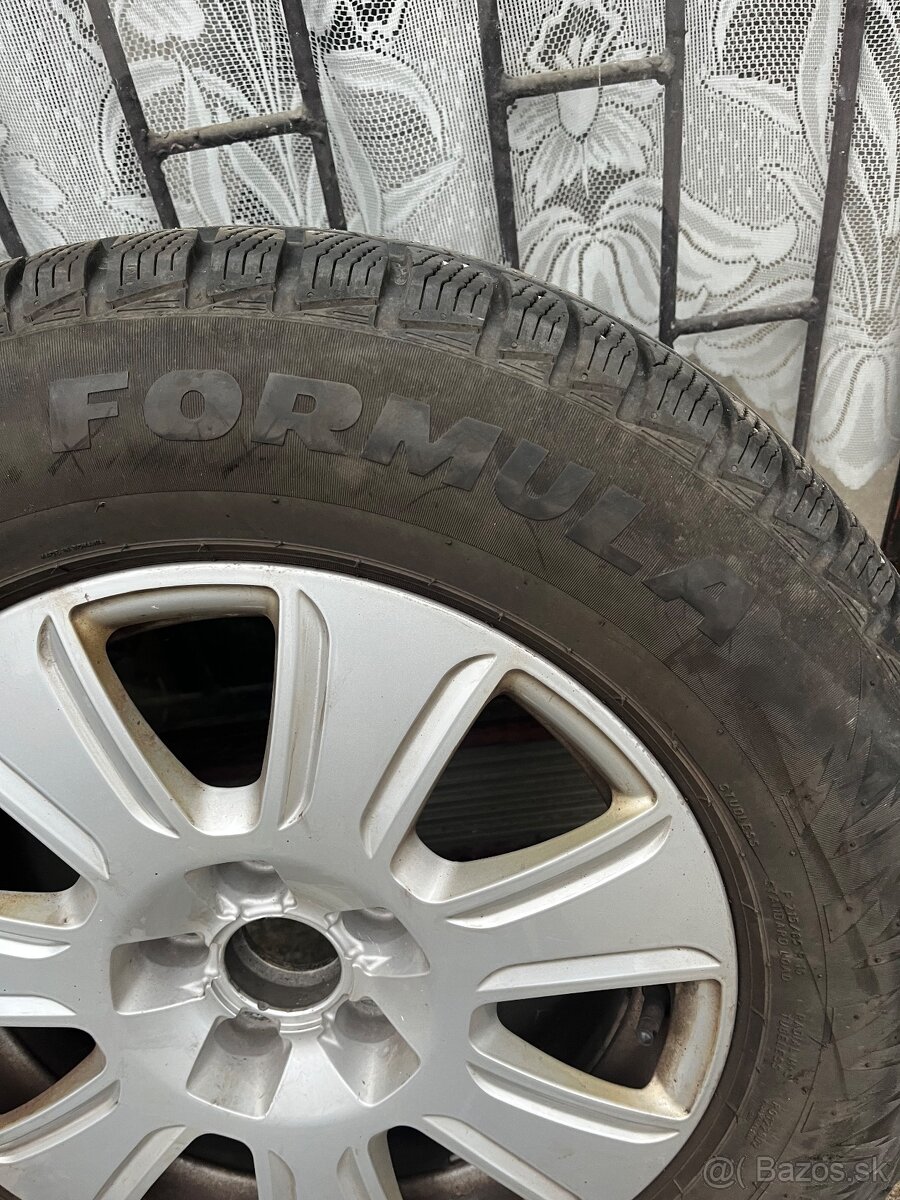 audi q3 r16 zimne pneu - 2