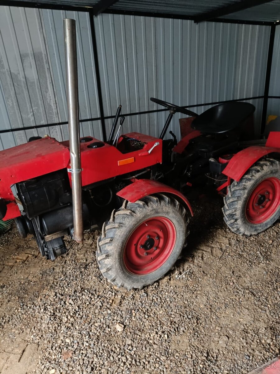 Predám malotraktor TZ4K - 2