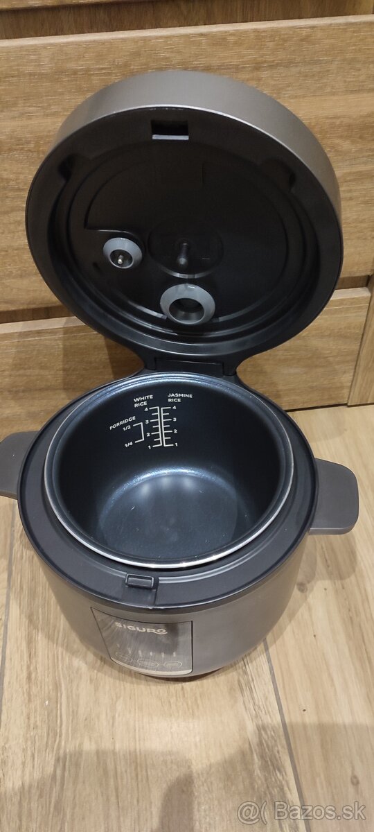 Multifunkčný hrniec SIGURO SGR-RC-R700B - 2