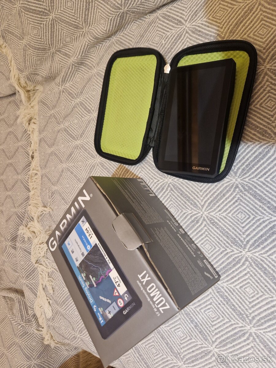 Predám navigáciu Garmin Zumo XT - 2