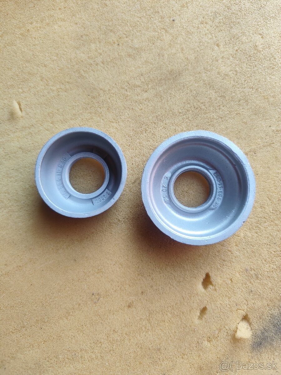 matice krytu karburatora jawa 250 - 2