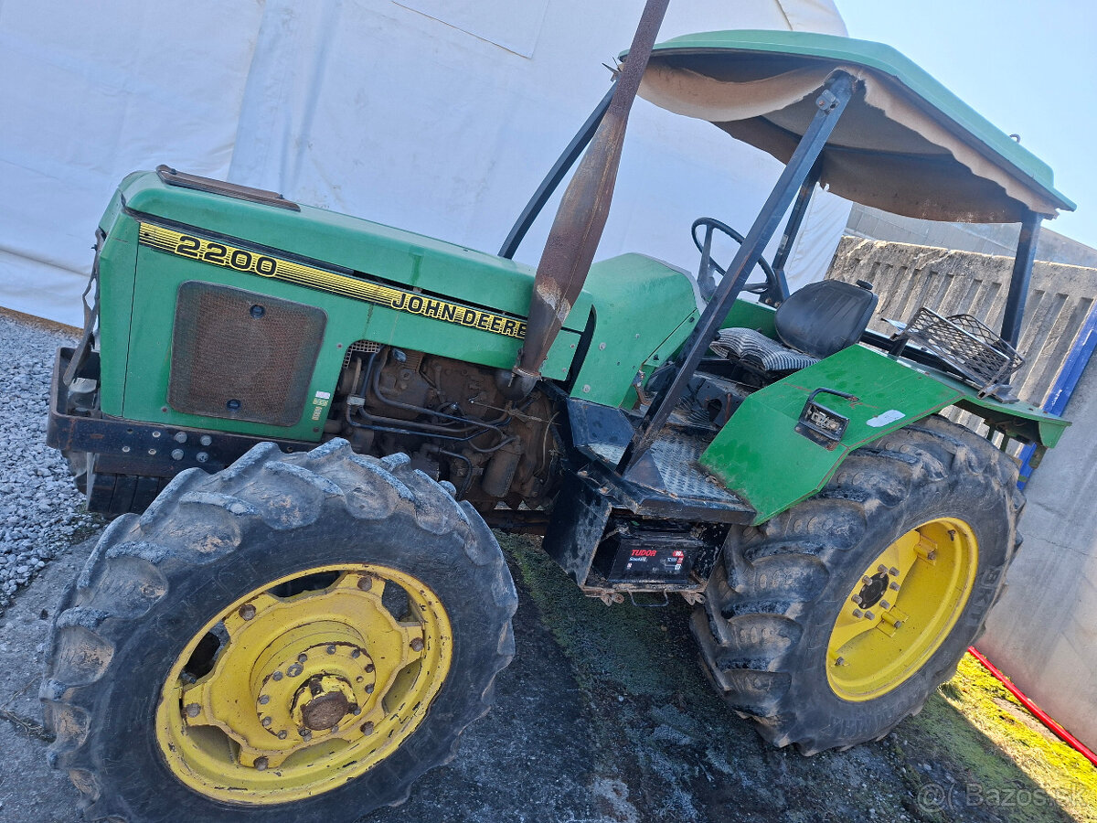 Predam traktor zetor 5340 v prevedeni john deere 2200 - 2