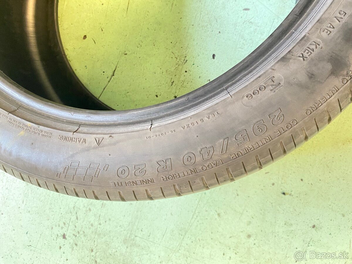 Michelin 295/40 R20 - 2
