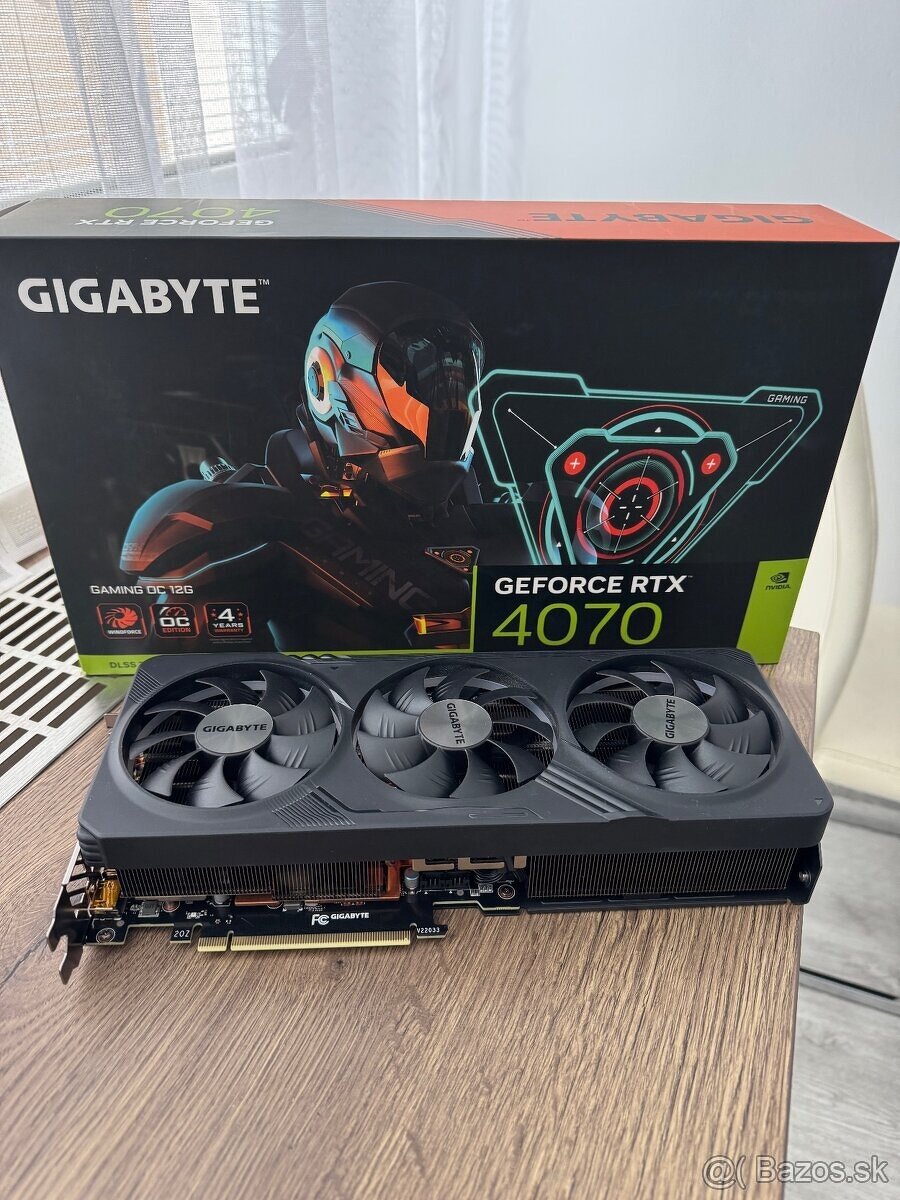 GIGABYTE GeForce RTX 4070 GAMING OC 12GB - 2